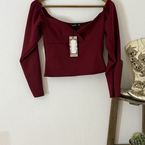 Boohoo bloody red crop top new with tags, size S/M
