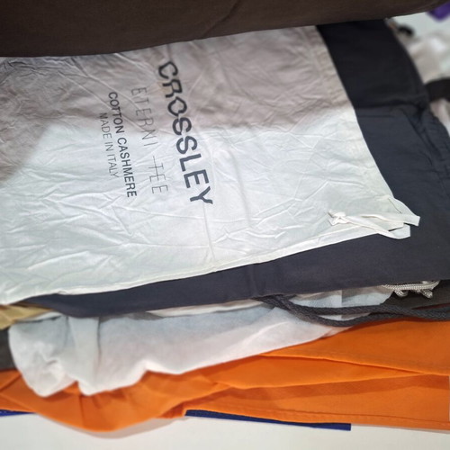 Canvas bags set like new, 30 pieces assorted sizes and colors