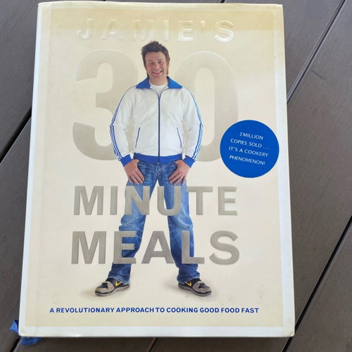 Jamie's 30 -Minute Meals cookbook like new, hardcover