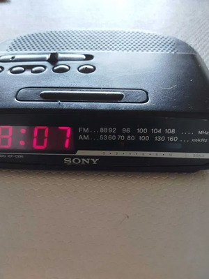 Sony ICF-C290 Dream Machine alarm radio clock like new