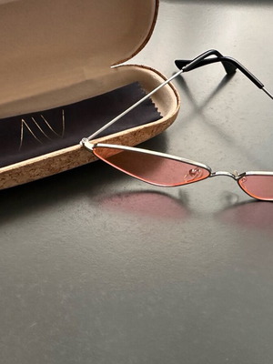 AV Sunglasses with pink lens like new