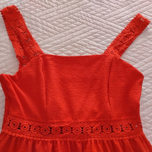 Shein summer dress size M like new, red with lace details