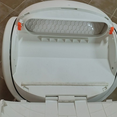 Catlink BayMax Version self-cleaning cat litter box like new