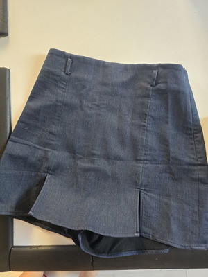 Zara women's shorts like new, blue, size XS