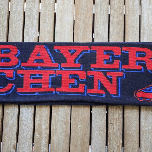 FC Bayern München collectible scarf like new, On Tour – The Show Must Go On