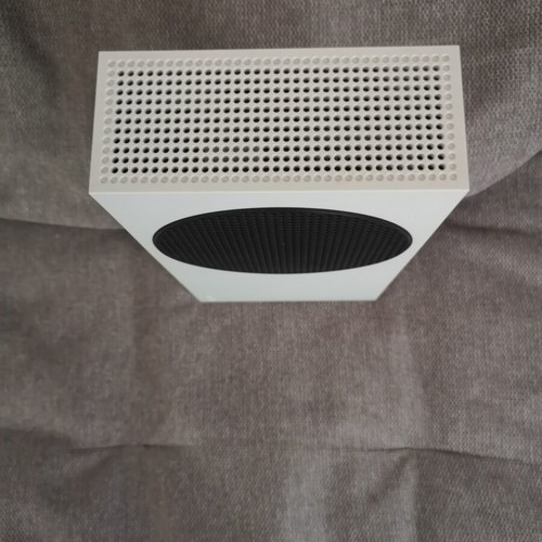 Xbox Series S console used, excellent condition, 500GB