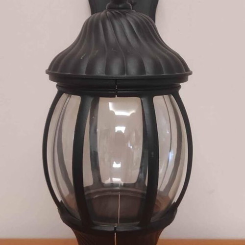 New cast outdoor wall lamp, aluminum and glass