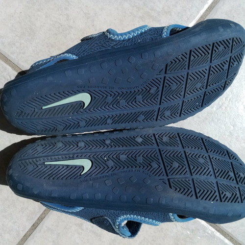 Nike summer sandals used, blue, adjustable with velcro