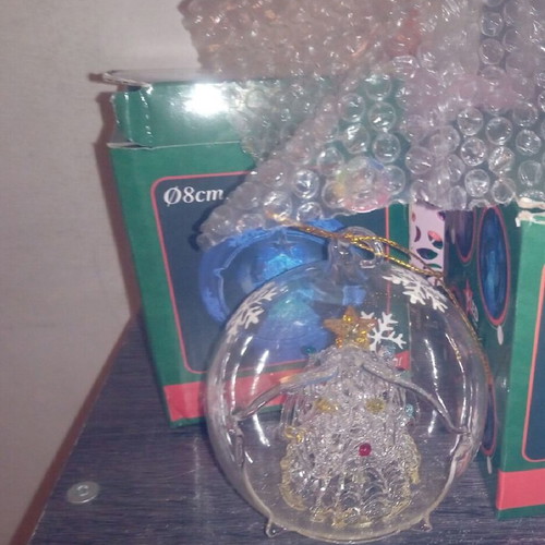 Glass unbreakable bauble ornament in case like new