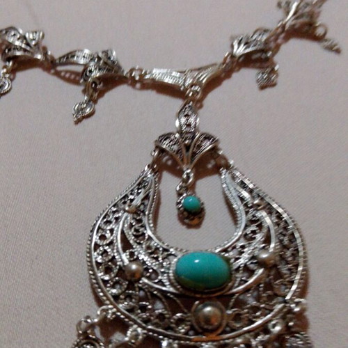 Handmade silver vintage necklace with filigree and turquoise like new