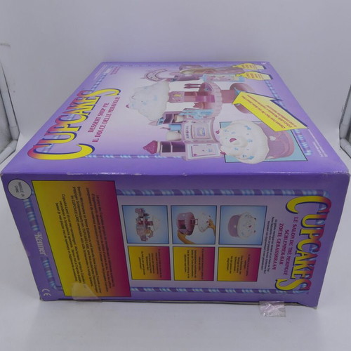 Cupcakes Dessert Shop Pie Set Kenner new