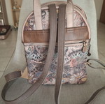 Anekke backpack with three compartments and back pocket
