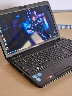 Toshiba Satellite L650 laptop used, Intel Core i5, 8GB RAM, 120GB SSD