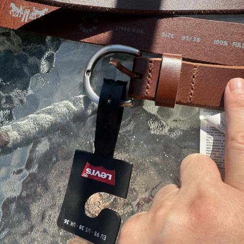 Levi's leather belt, brown, size 95