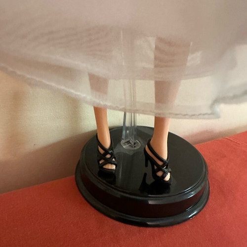 Collectible Rear Window Grace Kelly doll like new