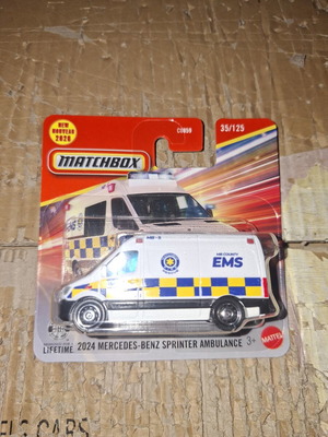 Matchbox 2024 Mercedes-Benz Sprinter Ambulance καινούργιο