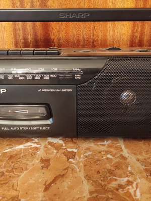 Ραδιοκασετόφωνο Sharp QT-110 1990 μεταχειρισμένο