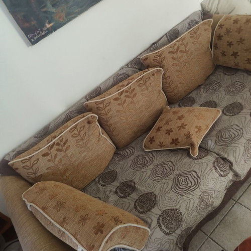 Classic style sofa