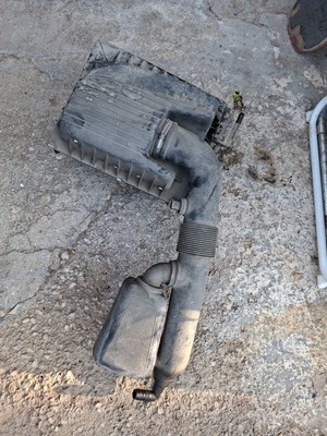 Opel Astra G air filter box used