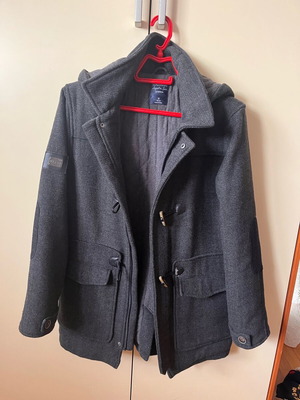 Montgomery youth coat like new, black and gray, size 166 cm