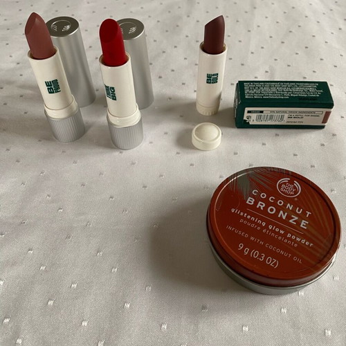 The Body Shop makeup set new with 4 products