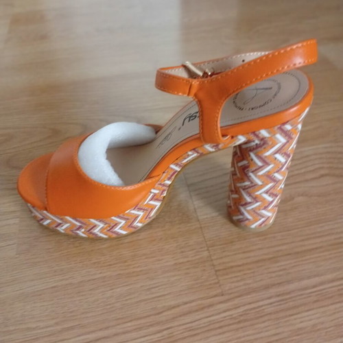 Sandals high heels orange size 37 Betsy