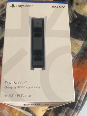 DualSense зарядна станция за PS5 нова