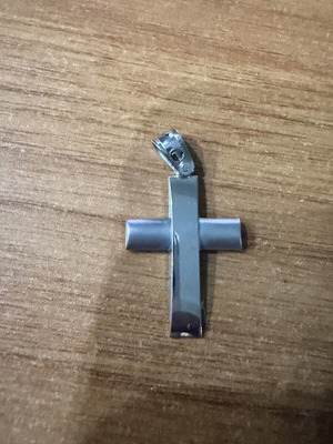 White Gold Cross 5.8gr 3.5cm x 2.5cm new