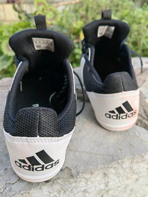 Adidas track shoes used, size 40, black