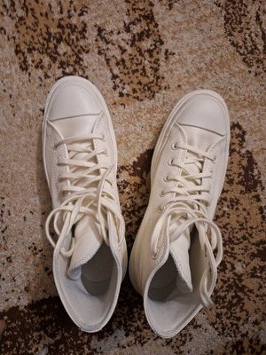 Converse Chunky women's white sneakers size 40 leather like new
