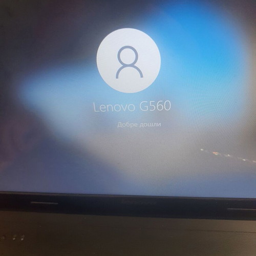 Lenovo 560 laptop, 15-inch, Intel Celeron, 8GB RAM, 256GB HDD