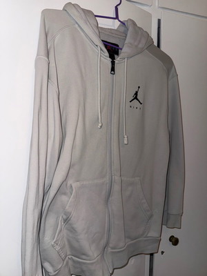 Jordan jacket like new, grey and red, size M