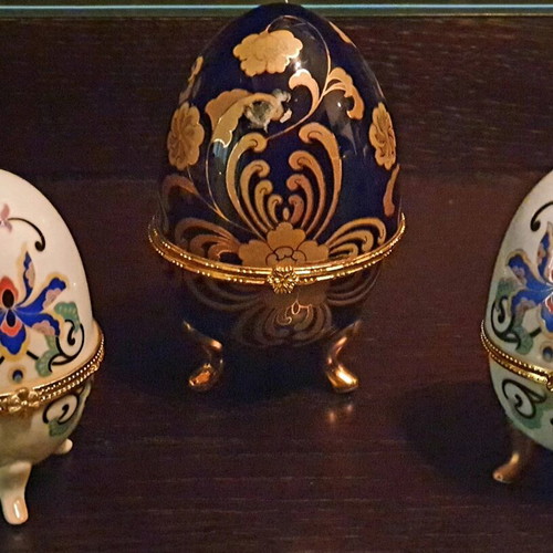 Vintage porcelain egg boxes pack of 3 like new
