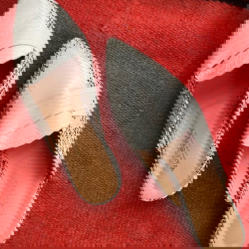 Wall Street mules μεταχειρισμένα με λεπτομέρειες snakeskin, μέγεθος 41