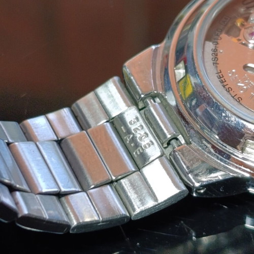Seiko 5 automatic watch used, fully functional