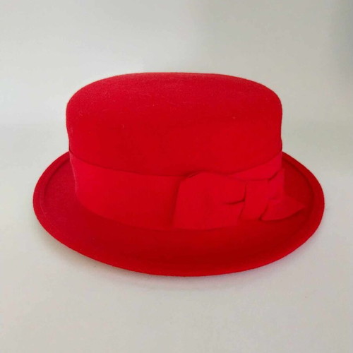 Vintage red women's fedora hat BREITER Munchen like new