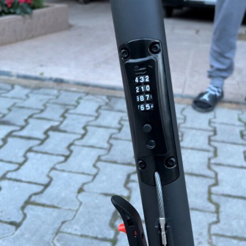 Xiaomi Pro 2 Extra like new with front suspension and red details
