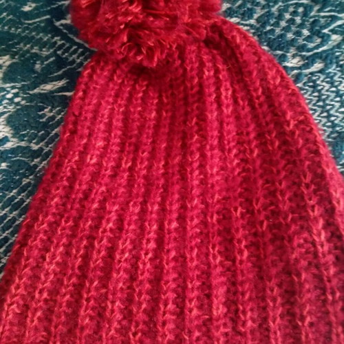 Hat new with pompom unique copper color stamion