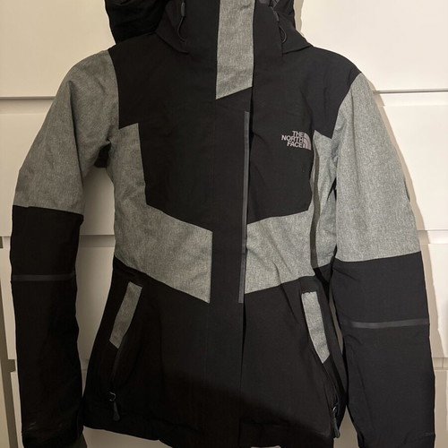 The North Face women's winter and waterproof jacket like new