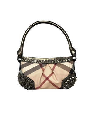 Burberry чанта за рамо употребявана, бежова и сребърна лакова кожа