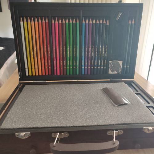 ArtiBox Deluxe Wooden Drawing Set 111 pieces new