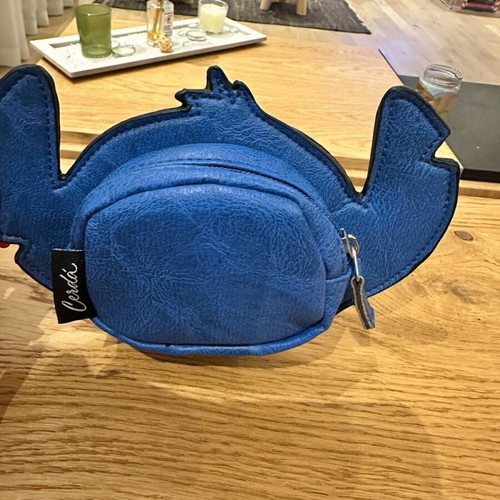 Stitch set like new with wallet, stickers and lanyard