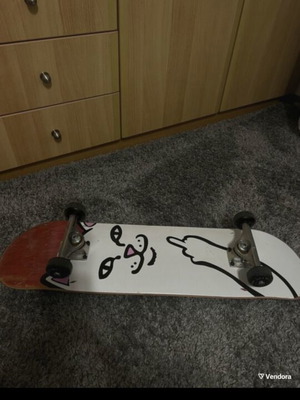 Ripndip skateboard μεταχειρισμένο, σε πολύ καλή κατάσταση