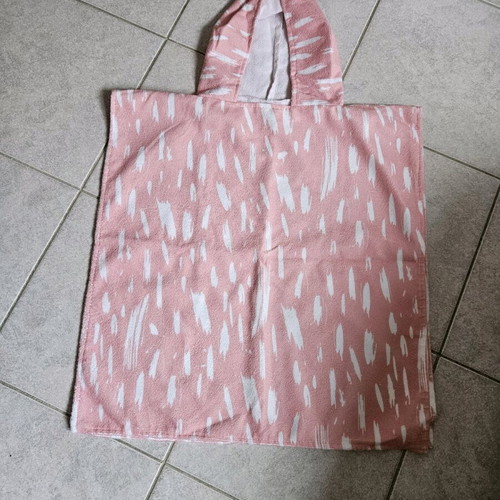 Hooded towel like new, girl