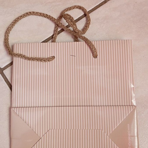 Gift bag with perfect cord, new