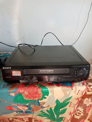 Βίντεο Sony μεταχειρισμένο με scart υποδοχή και πρόβλημα στο ασανσέρ