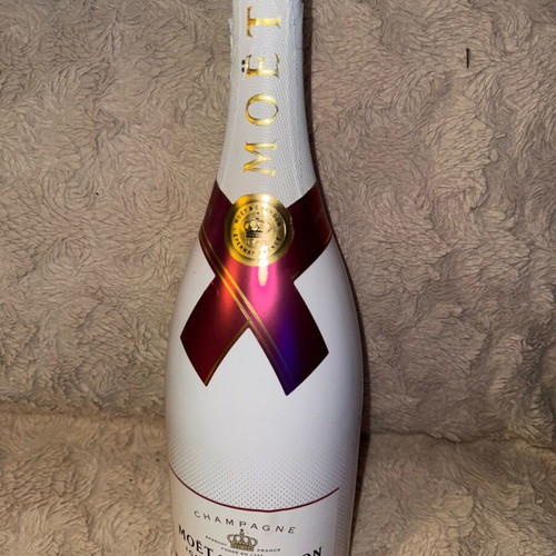 Moet Ice Rose decorative bottle 1.5L used