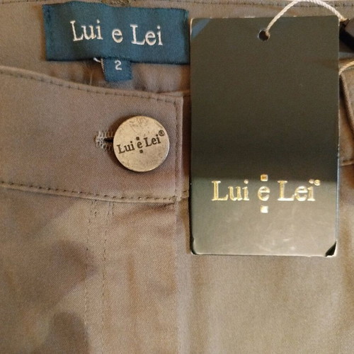 Lui e Lei women's khaki pants new with tag, size S