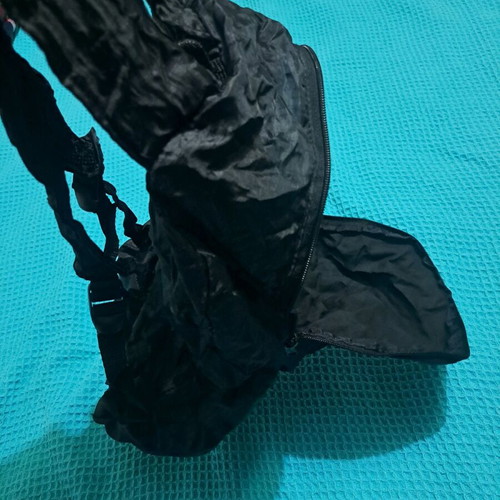 Puma backpack like new, black, lightweight and travel-friendly