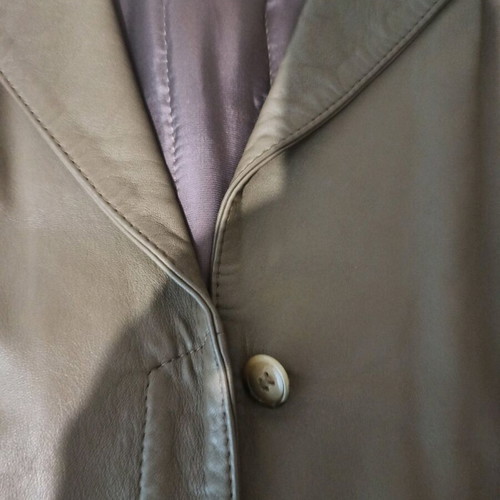 Leather jacket like new, oil color, size M